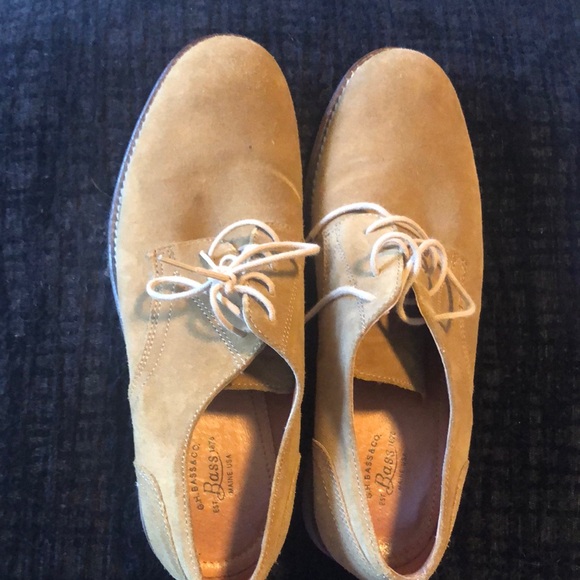 G.H. Bass & Co. Men's Light Brown Suede Oxfords - Picture 1 of 2